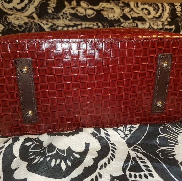 SOLD Dooney & Bourke Red Brick Woven Handbag - Picture 2 of 11